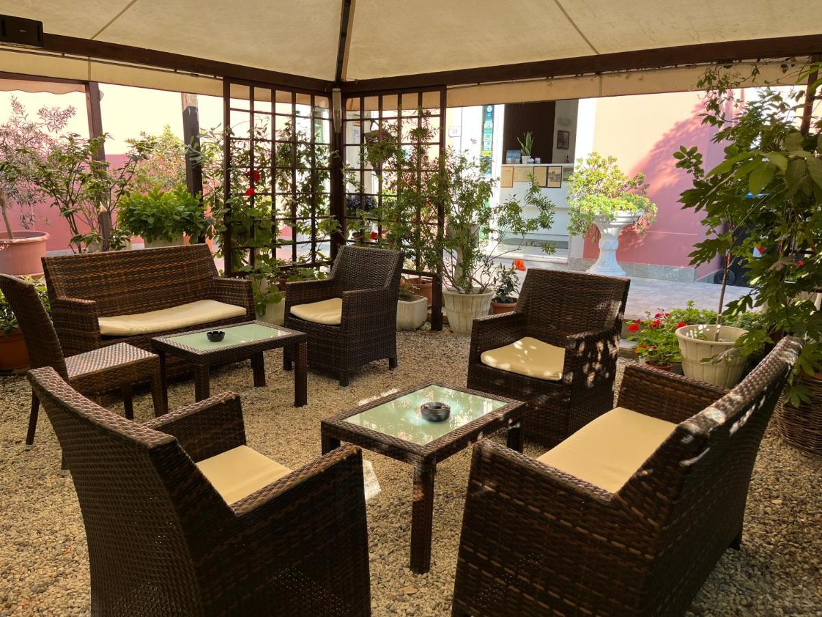 Hotel Ellymar فادا المظهر الخارجي الصورة
