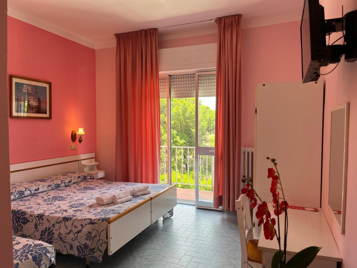 Hotel Ellymar فادا المظهر الخارجي الصورة