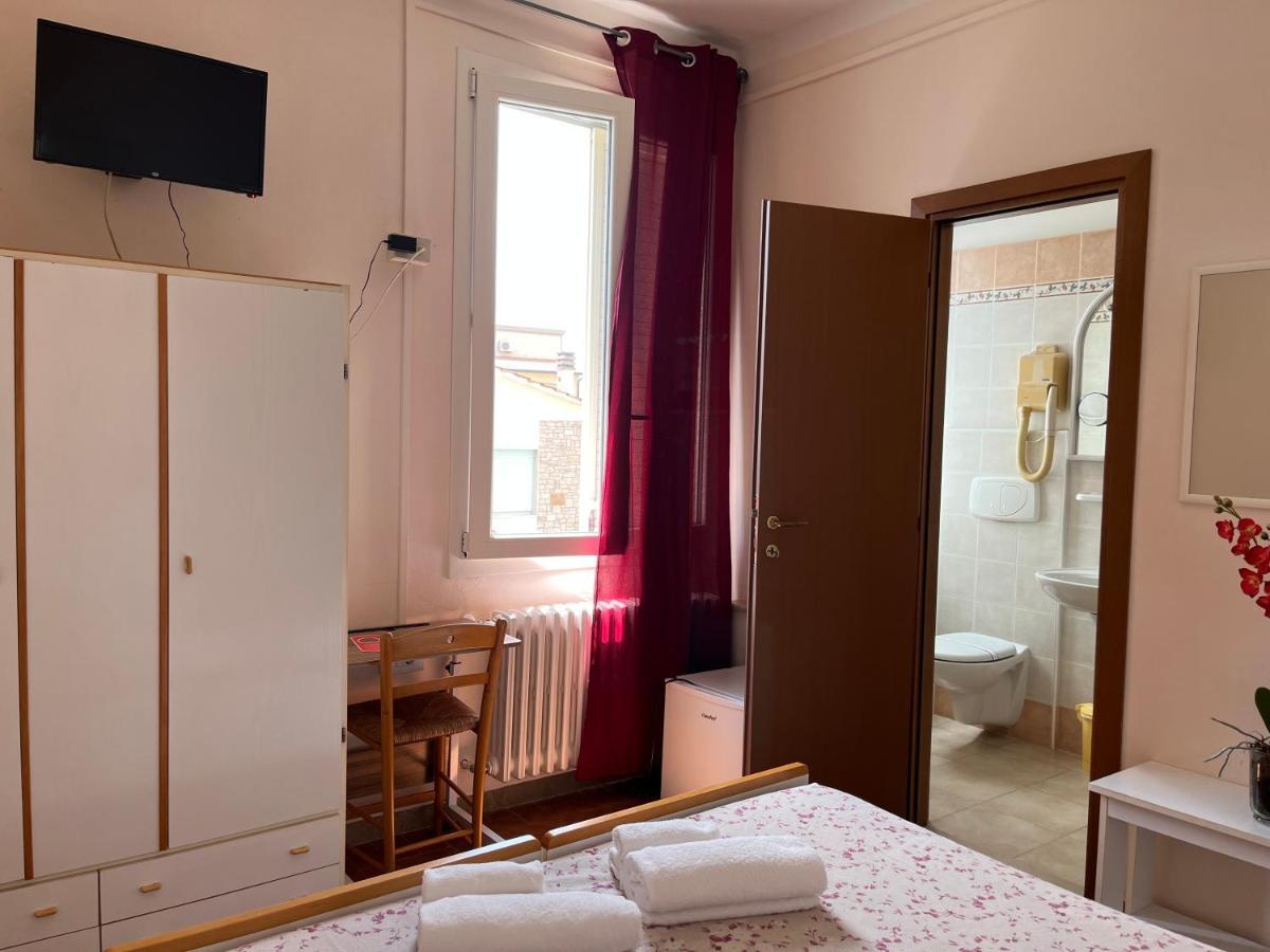 Hotel Ellymar فادا المظهر الخارجي الصورة